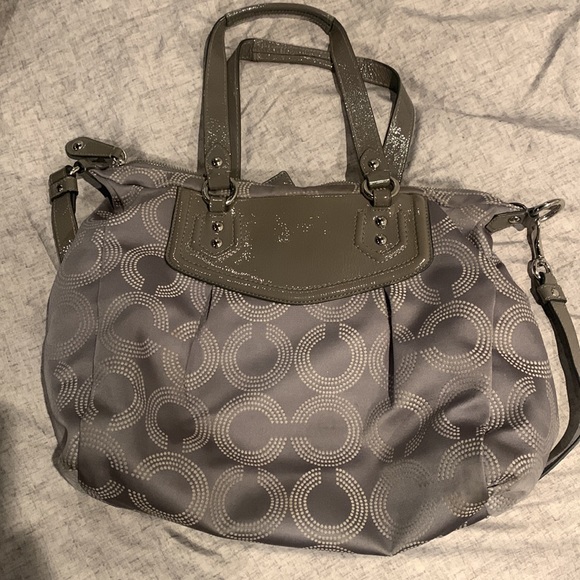 Coach signature print shoulder bag. - Picture 3 of 3